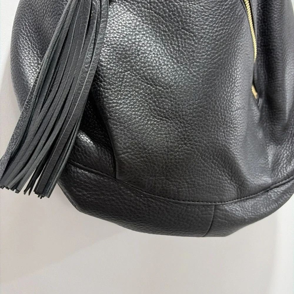 MK Charm Tassel Large Black Leather Slouchy Hobo Handbag Purse Perfect Cond